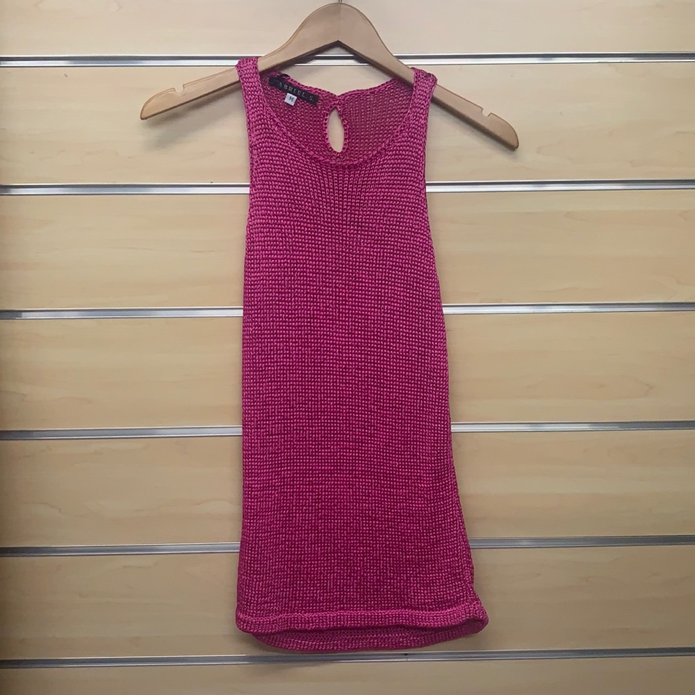 Knitted fuchsia tank top